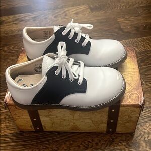 Classic Boys Saddle Shoes